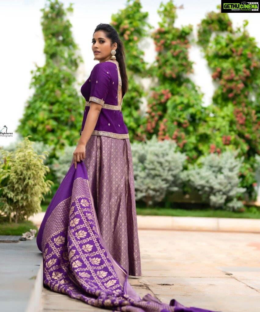 Rashmi Gautam Instagram - Outfit by @varahi_couture 💜💜 P.C 📸 @v_capturesphotography #rashmigautam #purple #ethinicwear