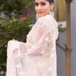 Rashmi Gautam Instagram - #rashmigautam #sdc #fatherday #specialepisode #sunday #sundayfunday #chillafternoon #june Outfit @varahi_couture P.c @ravi_cross_clickx