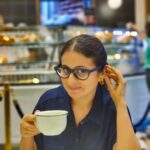 Rasika Dugal Instagram - Had my coffee and ate my cake too... (still thinking of that Pecan Pie behind me 😄) #Monday #FoodLove #Foodie Phoenix Palladium