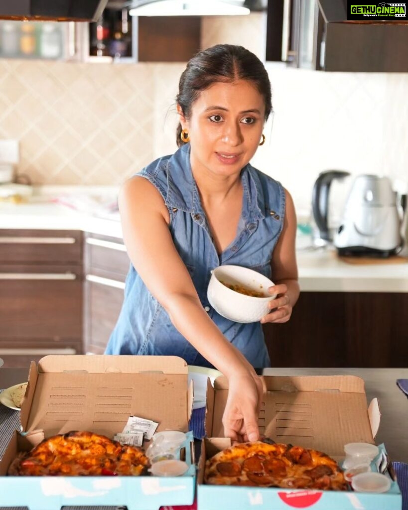 Rasika Dugal Instagram - बनाया Quinoa, खाया Pizza 🍕 #Foodie #FoodLover
