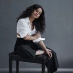 Rasika Dugal Instagram – Monochrome love 🤍🖤

📸: @vaishnavpraveen
Styling: @pranita.abhi
MUA: @makeupbyanighajain
Hair styling: @simua_996
Thank you @theitembomb
 😊