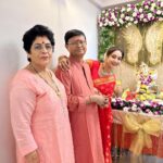 Rati Pandey Instagram – Some glimpses… Ganpati celebration 1st day❤️
.
.
.
#friendsandfamily #gratitude #ganpaticelebration #ratipandey #instapictures #thankyou