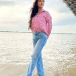 Rati Pandey Instagram - This one’s for my instafam❤️❤️❤️❤️❤️ . . . . #standbyme #peaceandharmony #ratipandey #fearlesswoman #instapicture #donotneedanybodysvalidation #patna #marinedrivepatna