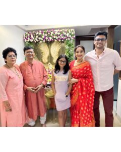 Rati Pandey Instagram - Some glimpses… Ganpati celebration 1st day❤️
.
.
.
#friendsandfamily #gratitude #ganpaticelebration #ratipandey #instapictures #thankyou