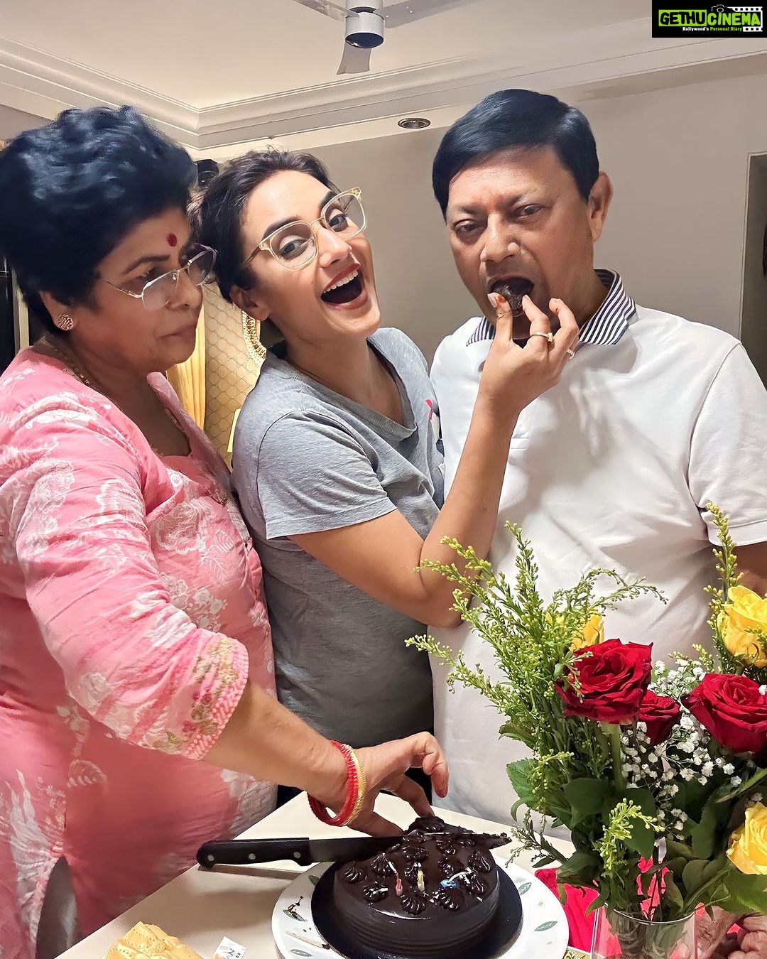 Rati Pandey Instagram - Thank you so much for all your lovely wishes❤️ . . . . #familytime #birthdaygirl #gratitude #loveisallaround #septembergirl