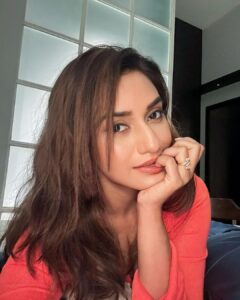 Rati Pandey Instagram - Selfie Shy😜❤️
.
.
.
.
#selfie #selfieready #ratipandey #instapicture