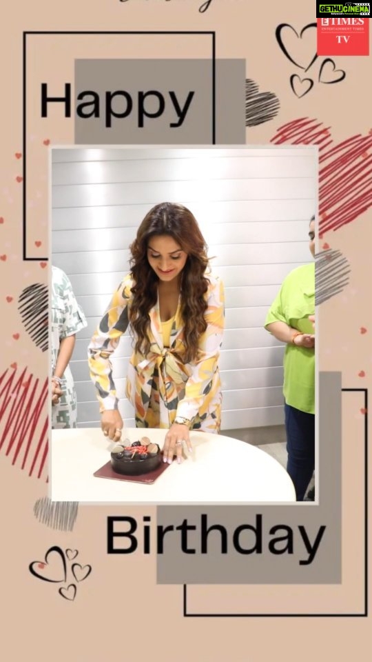 Rati Pandey Instagram - Rati Pandey celebrates her birthday with @etimes_tv . Happiest birthday @ratipandey . . . . . . #happybirthday #ratipandey #etimestv #etimestvexclusive #celebbirthday Times Tower,senapati Bapat Marg,Lower Parel, Mumbai
