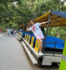 Rati Pandey Instagram - Take on risks and ride the journey called ‘Life’ with no regrets❤️
.
.
.
.
.
#instapicture #ratipandey #tramride #patnazoo #youtubechannel #morningwalks