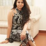 Raveena Ravi Instagram – Fun #photoshoot with #manoramaweekly ! thankyou @arun_payyadimeethal for all the ❤️ 📷 !