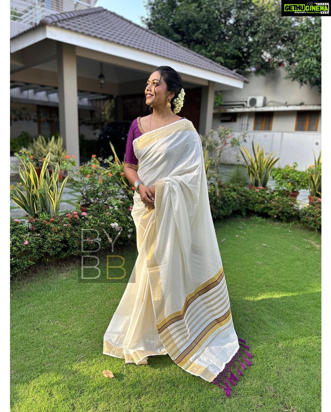 Rebecca Santhosh Instagram - V A R N A M 🪷 . . . Saree : @bybbecca MUH : @mishlak_