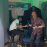 Redin Kingsley Instagram – Adade… #aanatharaj sir vena pei ku bayappadalam… aana ivaru bayap pada maattaaraam 🤨🥴 #conjuringkannappan @redin_kingsley @agsentertainment @agscinemas @selvin_rajx