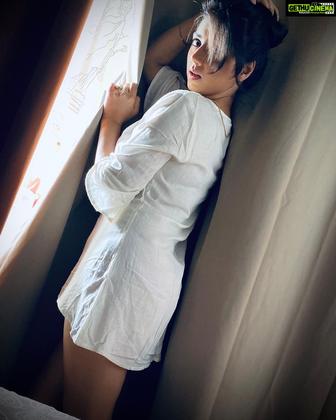 Reema Vohra Instagram - THE THICKER THE THIGHS,THE SWEETER THE PRIZE ๐@rinkuworah . . . . . . . . . . . . . . . . . . . . . . . . . . . . . . . . . . . . . #fyp #instapic #instadaily #ootd #moodoftheday #indian #indiangirl #asian #asiangirls #singpore #malaysia #dubaimallu #uaemallu #kuwait #kuwaiti #quwait #bahrain #qatar #uaelife #dubailife #dubaimodel #usaindians #usindians #londongirl #thickthighssavelives #thicc #canadaindians #nri #animethighs #thighsfordays . . . . . . . . . . . . . . . . . . . . . . . . . . . . . . . . . . . . .