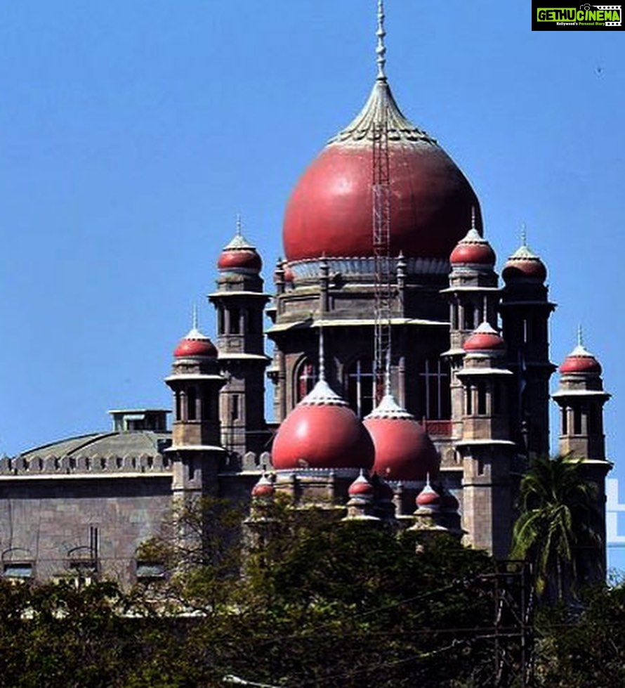 Reshma Rathore Instagram - In whatever opportunity you choose, your integrity is non-negotiable and one should not be swayed by money and power. #TelanganaHighCourt #Oath-taking