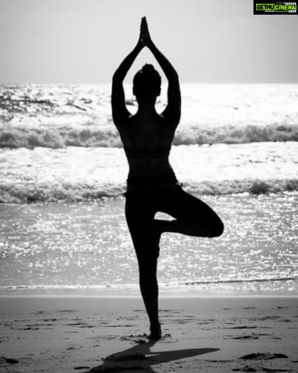 Reshma Rathore Instagram - Happy #InternationalYogaday2022🧘♀️ #physical💪 #spiritual☯️ #mental🧠