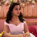 Reshma Rathore Instagram - 🌺 #reshmarathore #indianactress #supremecourtlawyer