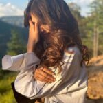 Rhea Chakraborty Instagram - Nouveau départ ! #rhenew Makeup : @makeupbyrishabk Hair : @kimberlyychu Styling : @theanisha (assisted by @bhavnaaaaa.r @xrishikax ) Jewellery : @blingthingstore Managed by : @funchita 📸: @dopsahil