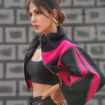 Rhea Chakraborty Instagram - Stop and stare 🧿 #rhenew Styling : @theanisha Assisted : @xrishikax @bhavnaaaaa.r Outfit : @thelabel.jenn @jinitasheth Jewellery : @blingthingstore Hair : @kimberlyychu Makeup + 📸 : @makeupbyrishabk Managed by : @funchita