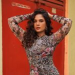 Richa Chadha Instagram - Felt animal hawt in this dress for the Fukrey3 trailer launch event, full BHOLI style! 👗 @rockystarofficial Earrings @isharya 💍 @prerto 💄 @harryrajput64 @glazoschool , 📸 @denyrajput @boomstastudio Stylists- @anishagandhi3 @rochelledsa Assistant stylist- @_m.a.h.i._ . . . . #fukrey3 #richachadha #bollywood #whyareyoureadingthesehashtagsagain #InsideJokePadhLo #fashiongram