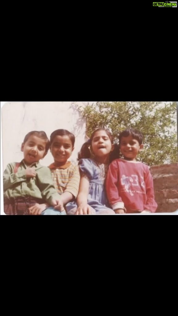 Richa Chadha Instagram - What is a memory but a longing for a place that doesn’t exist anymore…Why am I so emo! Missing all my brothers that are spread like happy seeds all over the world ! Happy Rakshabandhan … l have no words to describe the heart pangs I feel right now at being away from you. May we all continue to love and protect each other… forever. I am blessed to have you all 🥹🌸❣️ . . . . . . #happyrakshabandhan❤️ #memories #siblinglove