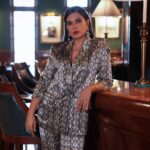 Richa Chadha Instagram - The most fun part about promoting a film is that you get to dress like you wouldn’t irl … in this case, Bholi is one of the most iconic characters ever, so we are exploring the wild side, and having some fun with animal prints! This slouchy, shiny, snakeskin print pant suit made me feel like an 80s Hindi film villain ! 👖 🧥 @zara 💎 👂 💍 - @amamajewels Hand cuff- @ishhaara @ascend.rohank Styled by- @anishagandhi3 @rochelledsa HMU- @harryrajput @glazoschool and team @gurmukh_singh07 Assistant stylist- @_m.a.h.i._ 📸 @denyrajput #fashiongram #Fukrey3promotions #RichaChadha #BholiPunjaban #Funjaban #areyoustillreadingthis