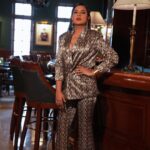 Richa Chadha Instagram - The most fun part about promoting a film is that you get to dress like you wouldn’t irl … in this case, Bholi is one of the most iconic characters ever, so we are exploring the wild side, and having some fun with animal prints! This slouchy, shiny, snakeskin print pant suit made me feel like an 80s Hindi film villain ! 👖 🧥 @zara 💎 👂 💍 - @amamajewels Hand cuff- @ishhaara @ascend.rohank Styled by- @anishagandhi3 @rochelledsa HMU- @harryrajput @glazoschool and team @gurmukh_singh07 Assistant stylist- @_m.a.h.i._ 📸 @denyrajput #fashiongram #Fukrey3promotions #RichaChadha #BholiPunjaban #Funjaban #areyoustillreadingthis