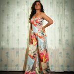Richa Chadha Instagram - Felt cute in this ✨🌸🤌🏽for #fukrey3 👗 @souniagohil @pw_pr . Earrings @dha.ra.india . Handstack @anayah_jewellery @spiffypublicrelations @dha.ra.india 🌸 Styling @anishagandhi3 @rochelledsa , assisted by Mehek the pyaari ladki ❣️ 💄 @harryrajput64 @glazoschool . Hair Sapna 📸 @denyrajput @boomstastudio . #RichaChadha #aajhashtagkatimenahihai