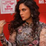 Richa Chadha Instagram - Felt animal hawt in this dress for the Fukrey3 trailer launch event, full BHOLI style! 👗 @rockystarofficial Earrings @isharya 💍 @prerto 💄 @harryrajput64 @glazoschool , 📸 @denyrajput @boomstastudio Stylists- @anishagandhi3 @rochelledsa Assistant stylist- @_m.a.h.i._ . . . . #fukrey3 #richachadha #bollywood #whyareyoureadingthesehashtagsagain #InsideJokePadhLo #fashiongram