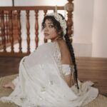 Rima Kallingal Instagram - In realms of art, a soul refined, A painter's touch, so well defined, With brush in hand, Jasmin blooms adorned his sight,Their fragrance dancing in twilight, On cloth of purest ivory gleamed,he did conceive, A masterpiece that all believe. In every stroke, his heart did pour, A love for beauty to explore, With every hue, he sought to find, The essence of the jasmine kind. Manga collection now at Milan Design. Designs Inspired by Jasmin blooms, conceived by master artisans. #milandesignkochi #madebymilan #masterpiecebymilan