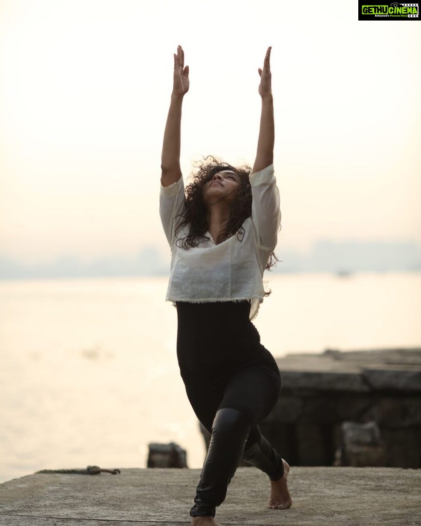 Rima Kallingal Instagram - Stretch. Balance. Quite. #yogaday. Thowback to this @mamangamindia shoot with @ajaym7 wearing @roukabysreejithjeevan . Guess one of your first collections @sreejithjeevan ??