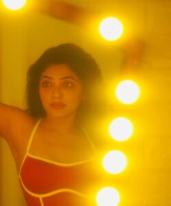 Rima Kallingal Instagram - Eating my heart out.. 

Shot by @jaisonmadany
Styled @sandra_resmi wearing @victoriassecretindia 
MUA @merins_remyamerin 
Styling assistant @annica_._ 
Studio @tinyturtle.media
Technical support @grapherme