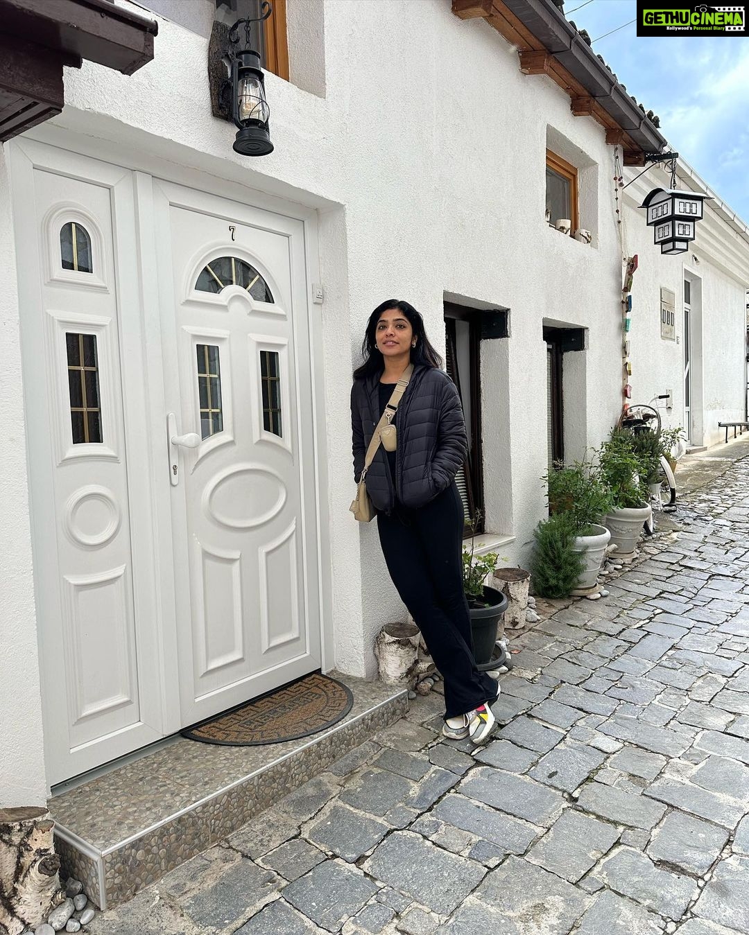 Rima Kallingal Instagram - This small lake town😍💙 Ohrid, Makedonija