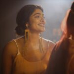 Rima Kallingal Instagram - Dazzle em’ darlings😍. @greenarendran and @anusree Photographed: @jaisonmadany Videographer: @vishnu.Chandrabose Edits: @salgu_maan Styling: @sandra_resmi Saree: @saltstudio Jewellery: @raziakunj MUA: @reshmu__ Makeup assistant: @karen.susxn Studio : @tinyturtle.media
