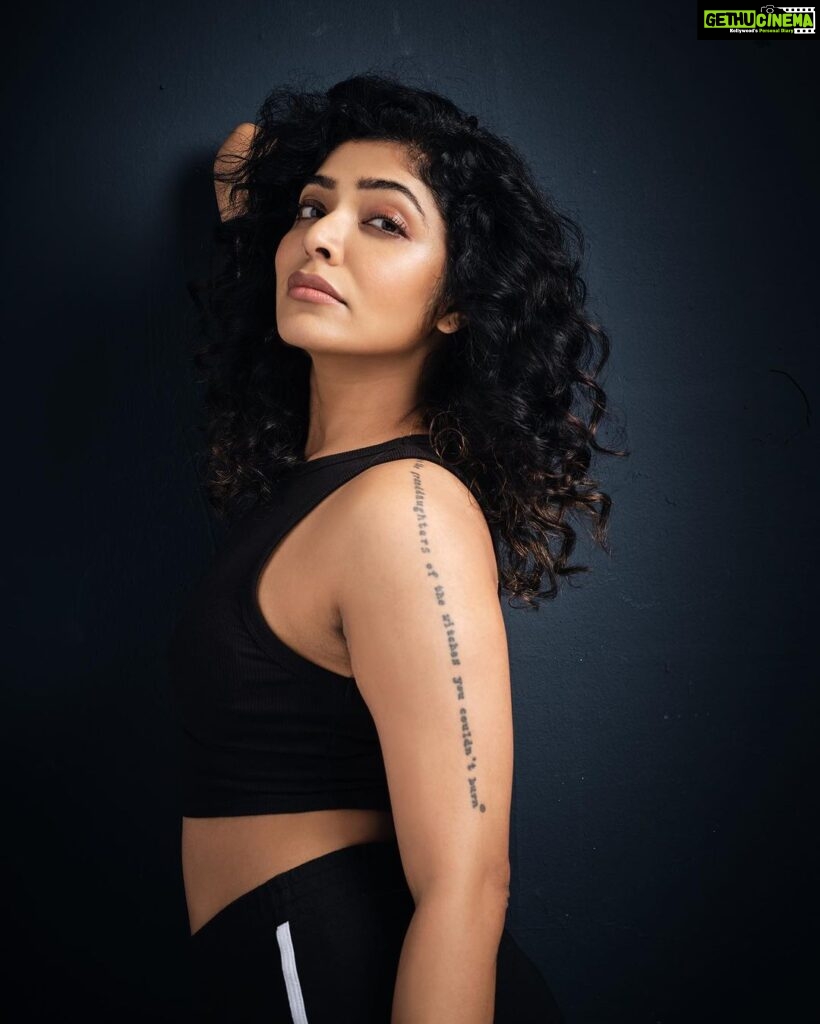 Rima Kallingal Instagram - 11 years of @dreamcatcher_tattoos and 10 years of this tattoo 😍 thank you @syamadevi_13 for my first ever tattoo💜 📸: @shafishakkeer @unnips @sayooj.ps