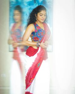 Rima Kallingal Instagram - Bandhini love. In @medha.in 😍💜 Shot by @suryadeva_ug