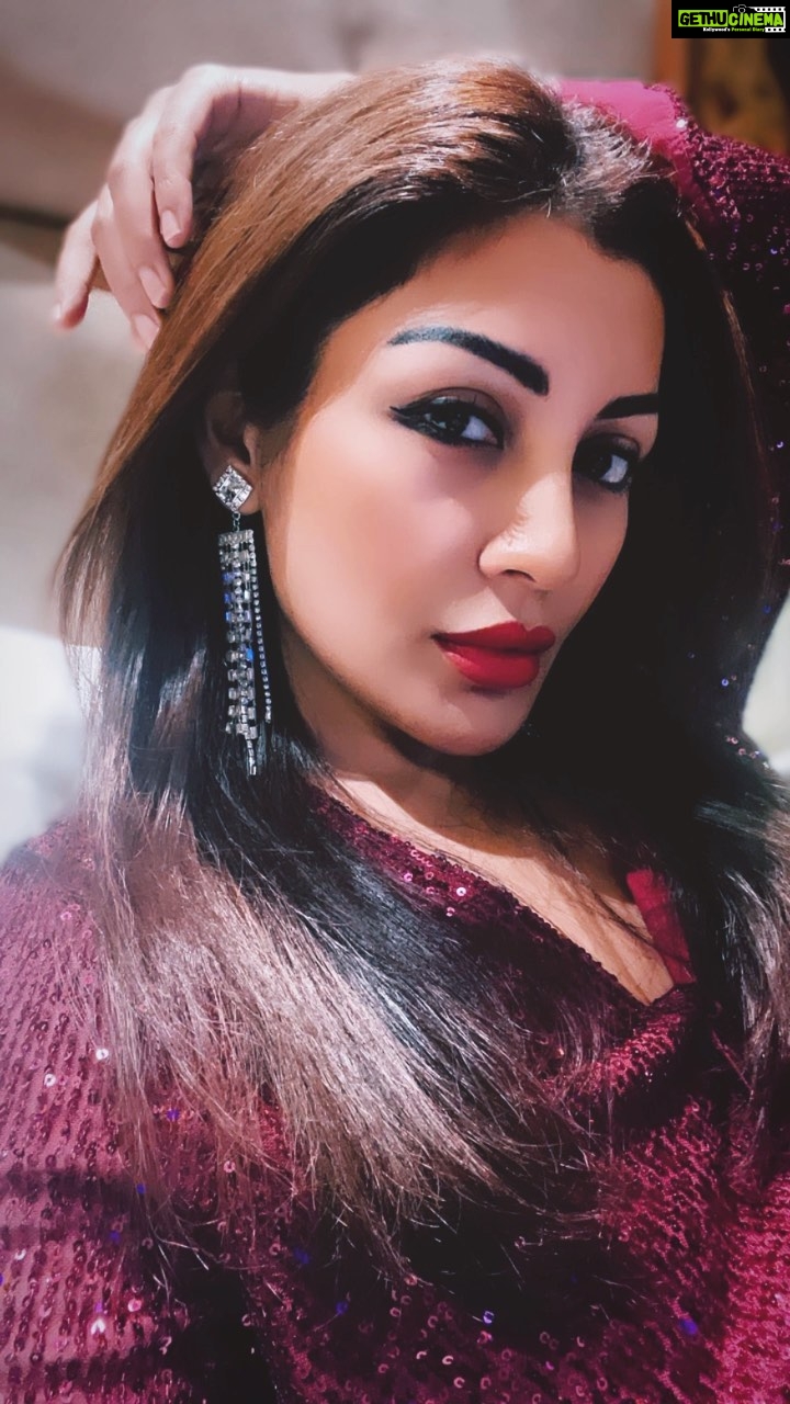 Rimi Sen Instagram - #instagood #instagram #instadaily #insta #instalike #reelsinstagram #reelsindia #reels #viralreels #viral #trending #trendingreels #trendingsongs #explore #feed Mumbai, Maharashtra