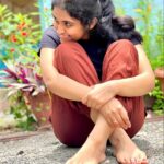 Rinku Rajguru Instagram – Make time to enjoy the simple things in life.🍂🌸

#happysunday#home Home