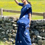 Rinku Rajguru Instagram - मैं खुली किताब 🌸 और वो अनपढ़ ….