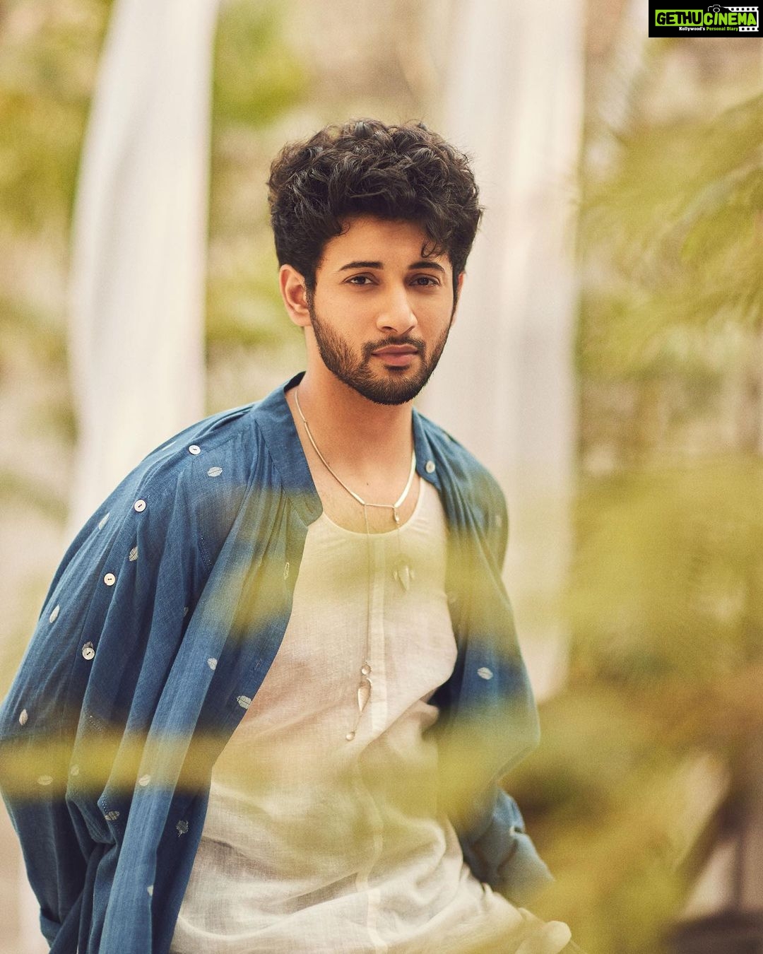 Rohit Suresh Saraf - 787.6K Likes - For @mensxpofficial โฅ๏ธ
Shot by @sheldon.santos
Styled by @saloniparekh__ Asst by @jaineeebheda
Hair by @styled_by_tanik
Make up by @imtiaz_makeup
Managed by @kimberley.fernandes
Artist Reputation Management @media.raindrop
