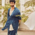 Rohit Suresh Saraf Instagram - For @mensxpofficial ♥️ Shot by @sheldon.santos Styled by @saloniparekh__ Asst by @jaineeebheda Hair by @styled_by_tanik Make up by @imtiaz_makeup Managed by @kimberley.fernandes Artist Reputation Management @media.raindrop