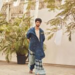 Rohit Suresh Saraf Instagram - For @mensxpofficial ♥️ Shot by @sheldon.santos Styled by @saloniparekh__ Asst by @jaineeebheda Hair by @styled_by_tanik Make up by @imtiaz_makeup Managed by @kimberley.fernandes Artist Reputation Management @media.raindrop