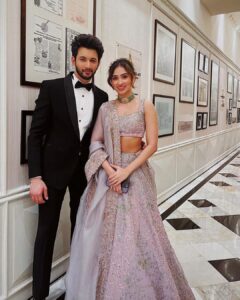 Rohit Suresh Saraf Instagram - Thank you Taurani’s for an incredible night♥️ 

Huge congratulations to the most adorable star couple  who we got no chance to take pictures with @raveenataurani @apoorvsood 🫶🏼

@rameshtaurani @varshataurani @jaya.taurani @snehataurani @maxtaurani