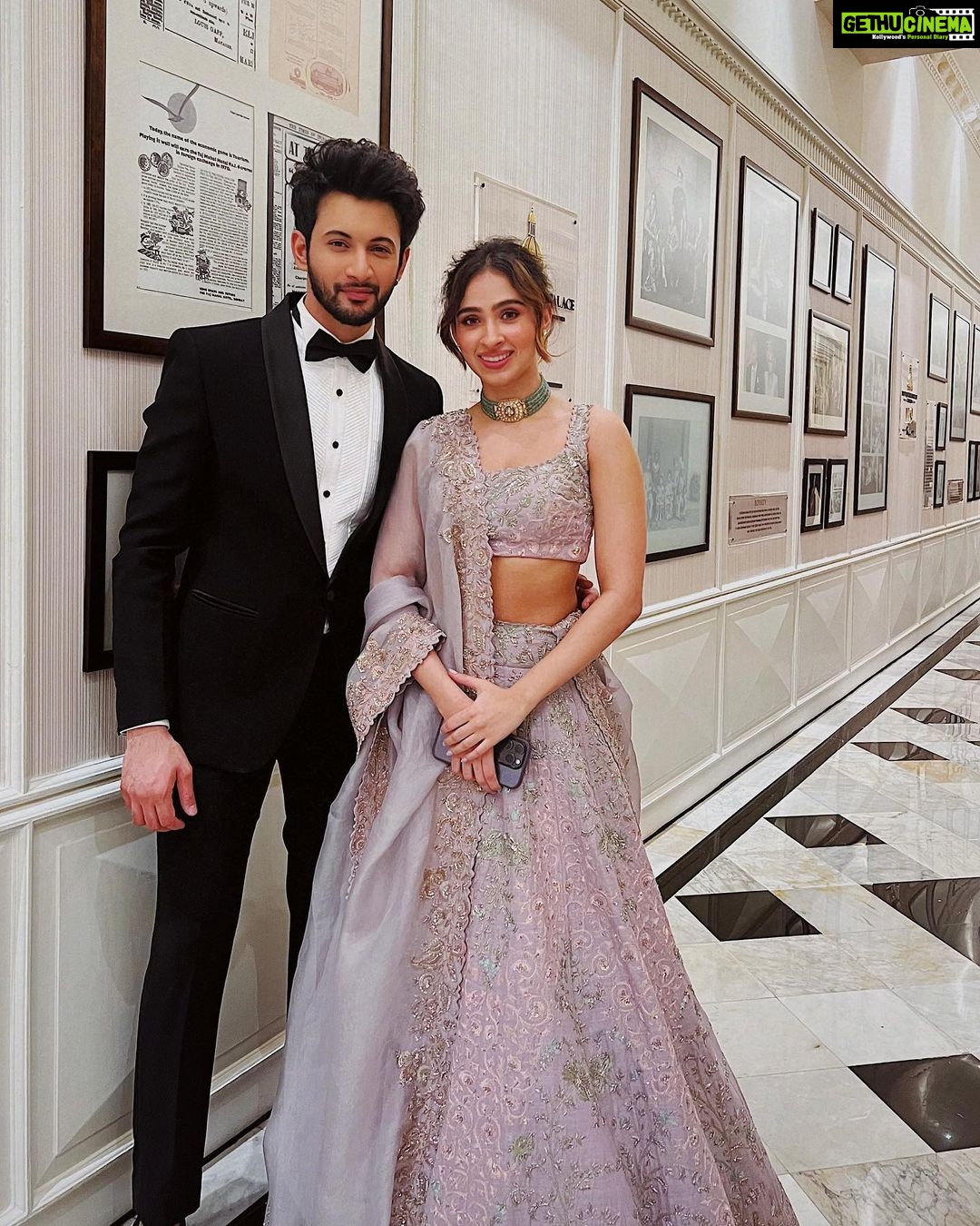 Rohit Suresh Saraf - 838.6K Likes - Thank you Tauraniโs for an incredible nightโฅ๏ธ
Huge congratulations to the most adorable star couple who we got no chance to take pictures with @raveenataurani @apoorvsood ๐ซถ๐ผ
@rameshtaurani @varshataurani @jaya.taurani @snehataurani @maxtaurani