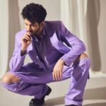 Rohit Suresh Saraf Instagram - Thank you @elleindia for having me. So honoured ♥️ #StyleIcon Huge shoutout to @manishamelwani @doh_tak_keh for customising this piece that I absolutely loved wearing!!!! Styled by @saloniparekh__ Asst by @jaineeebheda Shot by @sheldon.santos Hair by @styled_by_tanik Make up by @imtiaz_makeup Managed by @kimberley.fernandes Artist reputation @media.raindrop @rohiniyer