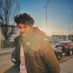 Rohit Suresh Saraf Instagram - Bright blue sky, racing clouds, warm sun and the people.. even warmer! 🫶🏼 Vienna, Austria