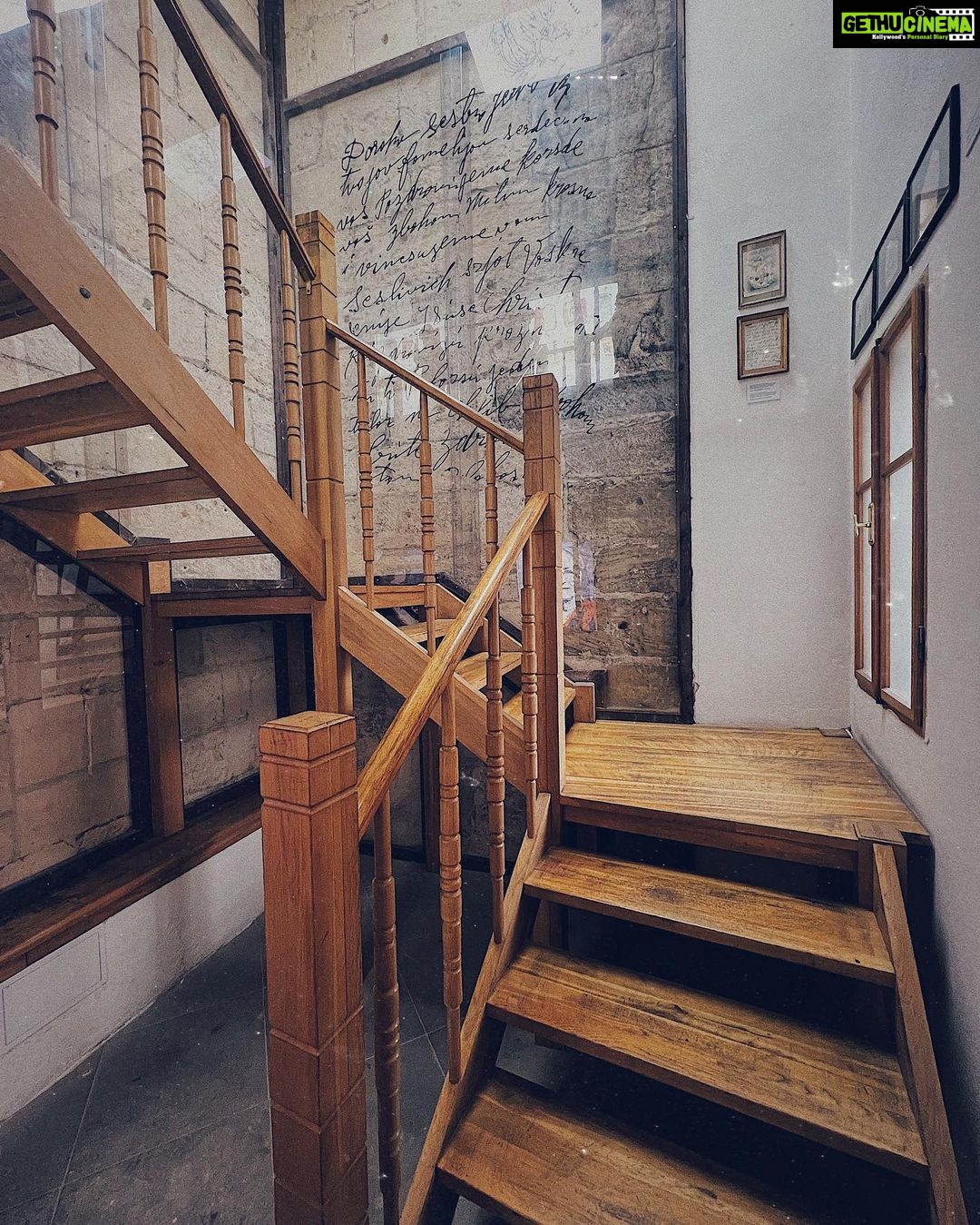 Rohit Suresh Saraf Instagram - #artisnotcheap Central Gallery