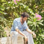 Rohit Suresh Saraf Instagram - Weekend Getaway w me 🙇🏻‍♂️♥️ Director/ DOP: @amaankhurana Art Director: Tanvi Shah Brand Director: Noah Qadri Art Assistant: Siddhi Chavan Styled by: @saloniparekh__ Fashion Assistant: @jaineeebheda Hair by: @styled_by_tanik Make-up by: @imtiaz_makeup Managed by: @kimberley.fernandes Artist reputation management :@media.raindrop