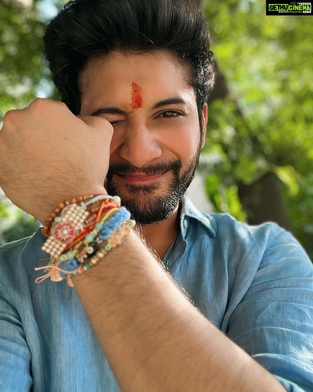 Rohit Suresh Saraf Instagram - To be born and share this lifetime with you, to be protected by you- how lucky could I be? My love, my inspiration, my pride. Never complete without @swati_saraf2503 ♥️