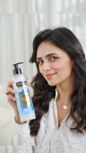 Roshni Chopra Instagram - Monsoon, meet your match: Tresemme Pro Pure Moisture Boost Range!☔💁‍♀️ 
Experience the joy of hair that’s hydrated for 3 days straight. No more dull days – just vibrant, bouncy locks. 
Don’t miss out! 
Click the link in @tresemmeindia’s bio and upgrade your hair game.
#ad 
#TresemmeProPure #HyaluronicAcid
#MoistureBoost #HydratedHair #BouncyHair
#VibrantHair #NoSulphates #NoParabens
#NoDyes #NoMineralOils #CleanBeauty
#Tresemmelndia #MonsoonEssential #Shampoo
#Conditioner #HairRoutine #HairMask