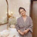 Roshni Chopra Instagram – The ‘Spathroom’ Makeover ✨
Experience serenity with the exceptionally luxurious myTrident bath collection and create a space that invites you to unwind. 

Tell us what #MyLoveForHome means for you, tag 3 of your friends and get a chance to win goodies from @mytridenthome

#MyLoveForHome #rohome #colab