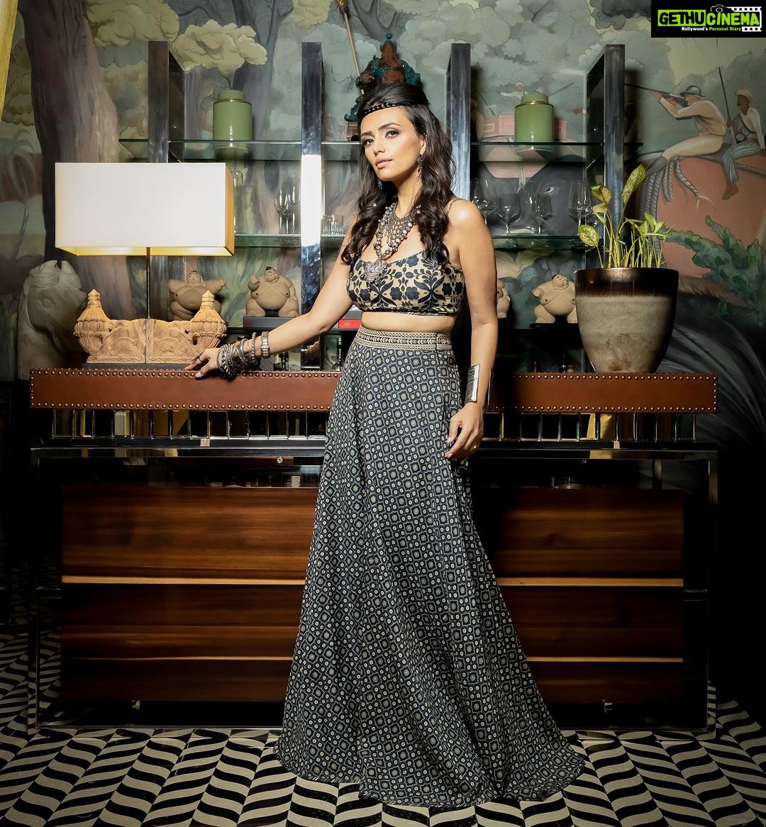 Roshni Chopra Instagram - Pick a favourite 1-10 ๐โจ? Indian designer looks I wore across couture weeks in paris ๐ซ๐ท & india ๐ฎ๐ณ Look 1 @taruntahiliani Look 2 @anamikakhanna.in Look 3 @aisharaoofficial Look4 @rahulmishra_7 Look5 @varun_bahl Look 6 @rimzimdaduofficial Look 7 @jjv.kapurthala Look8 @ritukumarhq Look 9 @reik.studio Look 10 @rohitgandhirahulkhanna #indiandesigners #rovive #rostyle #couture #taruntahiliani #anamikakhanna #rahulmishra #aisharao #varunbahl #rimzimdadu #reik #ritukumar #jjvalaya #rohitgandhirahulkhanna